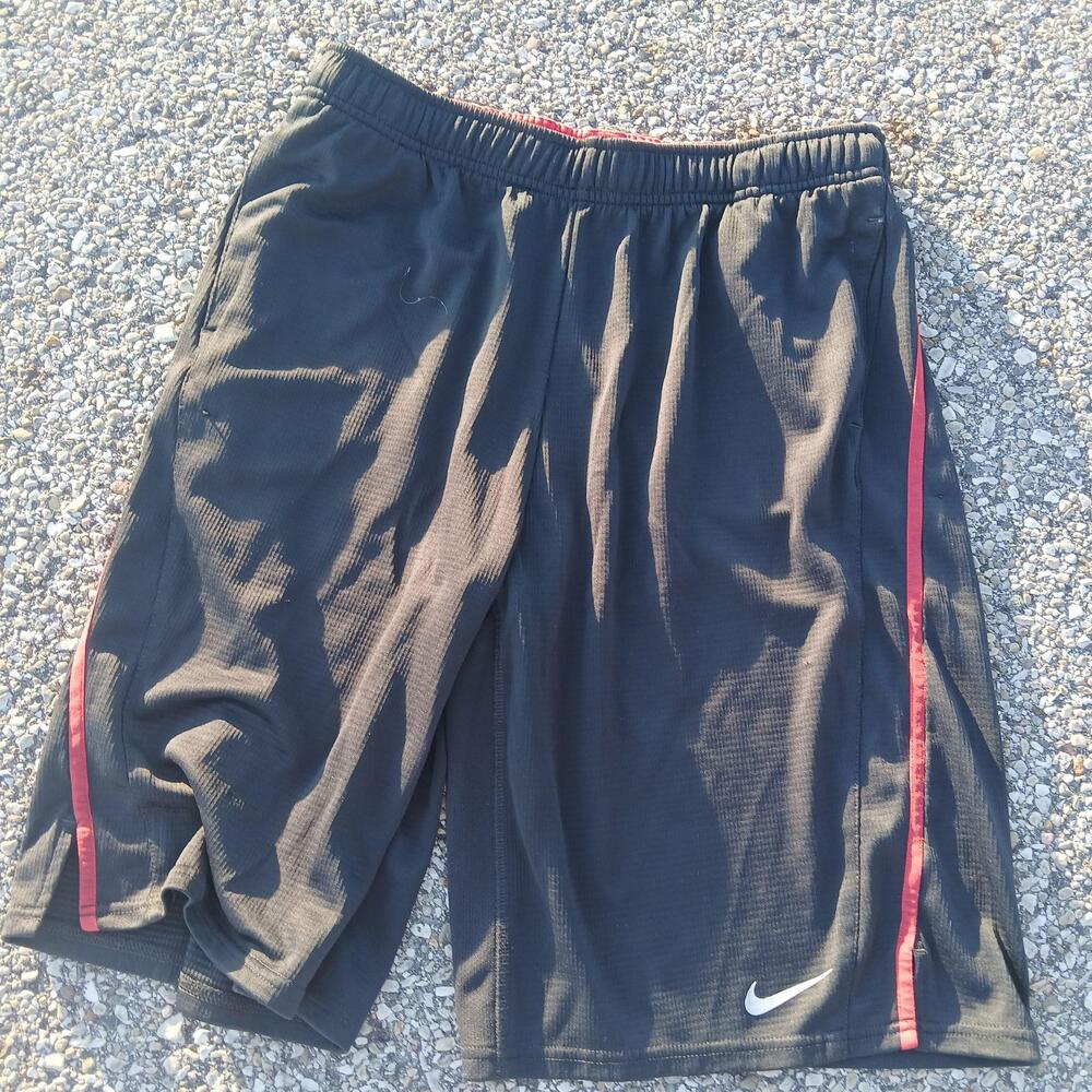 Nike Shorts Mens XL Black Red Dri-FIT Mesh Basketball Elastic Waist Gym